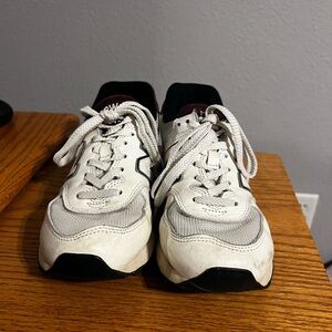 New Balance White and Black Sneakers with Maroon Accents